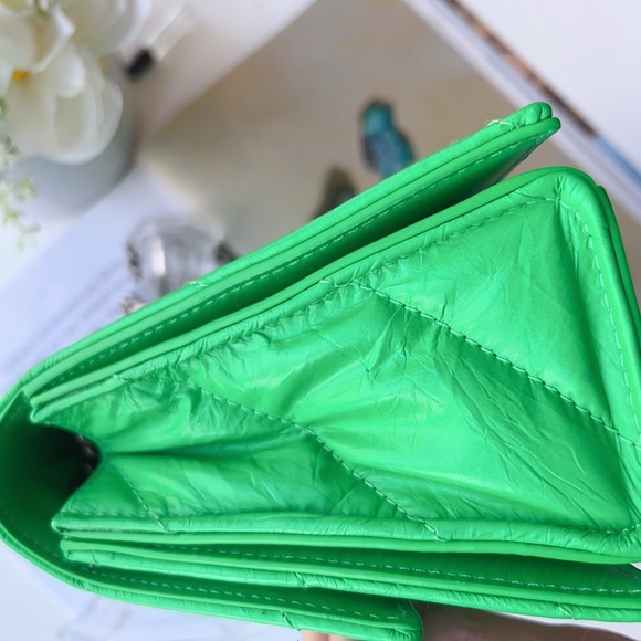 Balenciaga Crush Chain Bag S Quilted Calf As Vivid Green - Picture 4 of 9